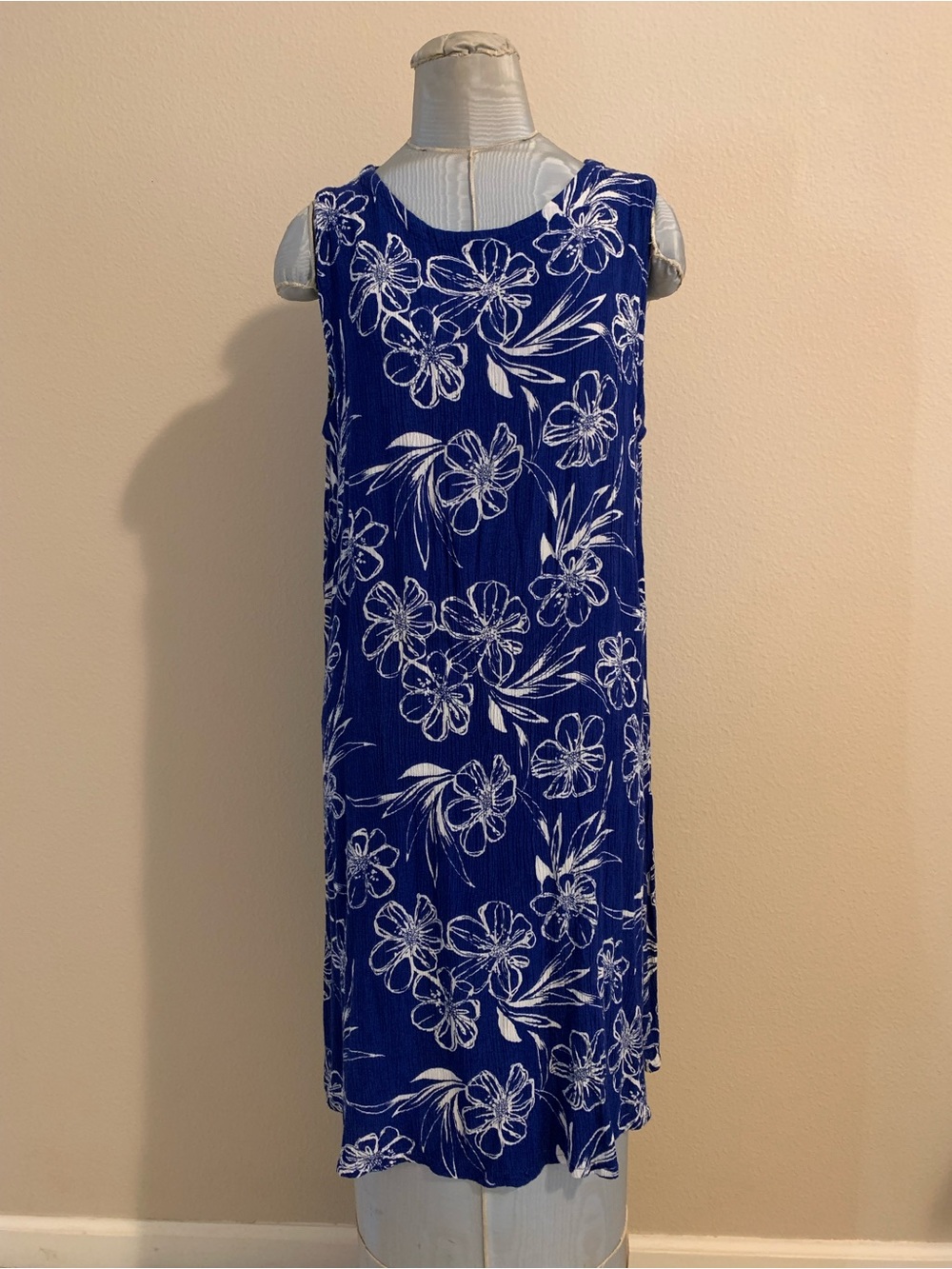 Hibiscus Collection 100% Rayon Blue Hibiscus Hawaiian Sleeveless Dress Y2K